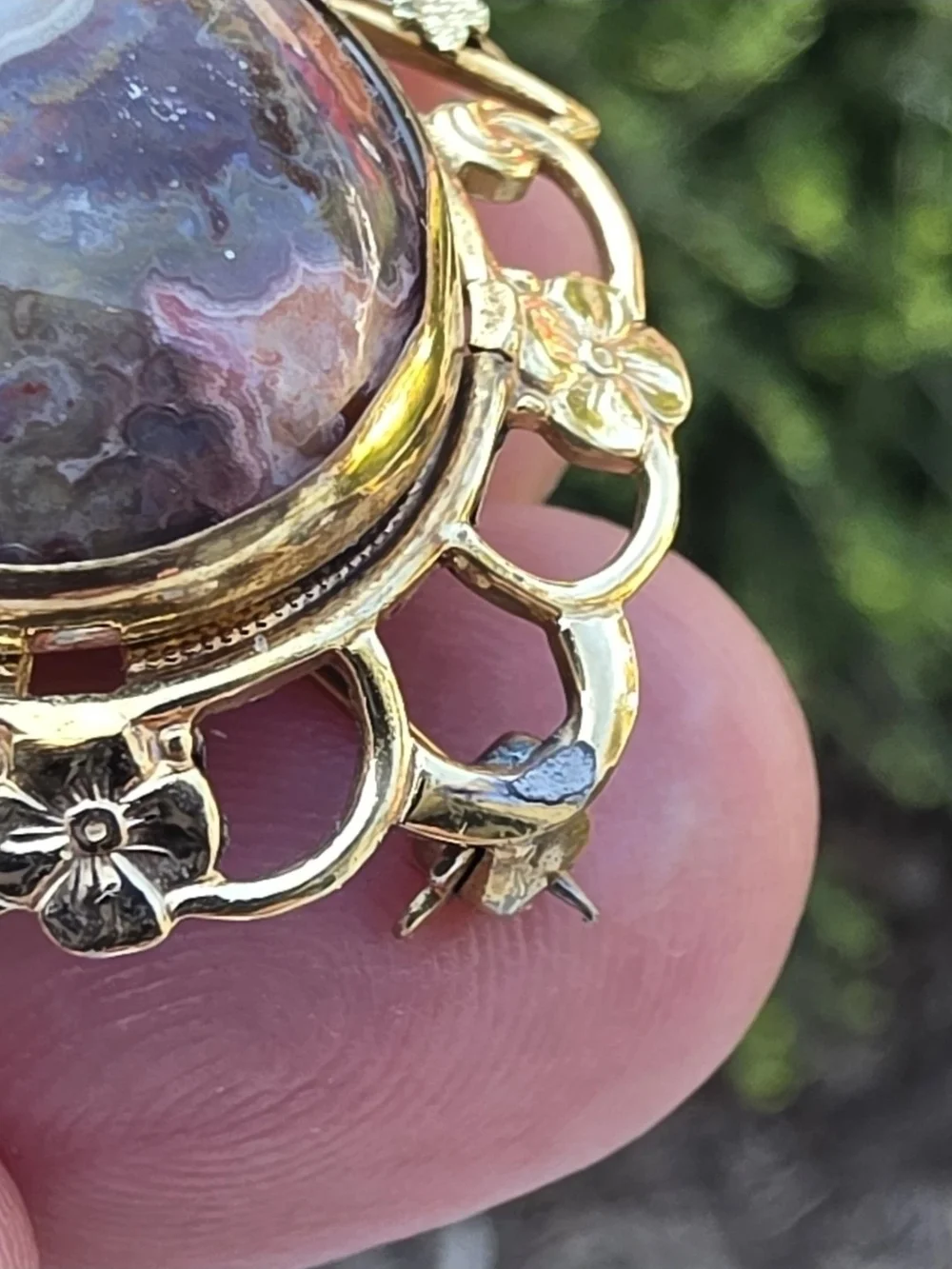 Vintage Signed White Co Gold Filled Crazy Lace Agate Oval Floral Brooch
